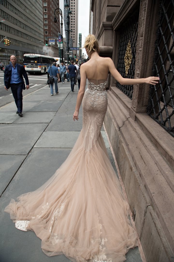 Свадебные наряды Inbal Dror 2016. Фото 13 Свадебные наряды Inbal Dror 2016. Фото 13
