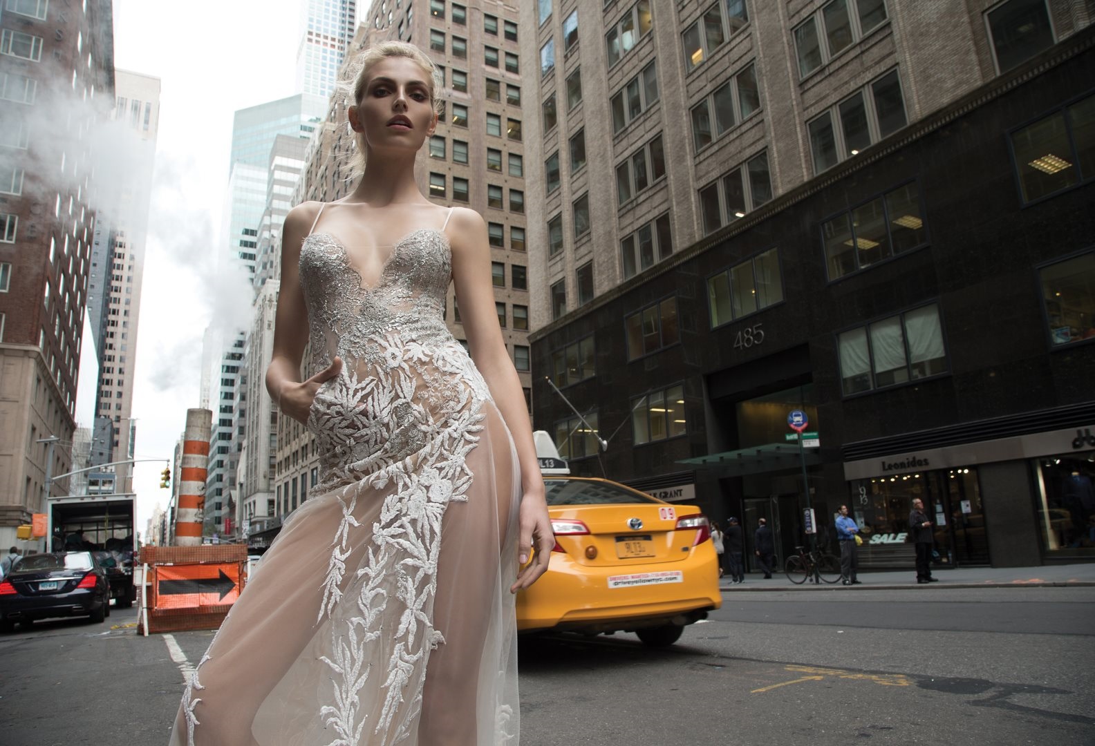 Свадебные наряды Inbal Dror 2016. Фото 6 Свадебные наряды Inbal Dror 2016. Фото 6