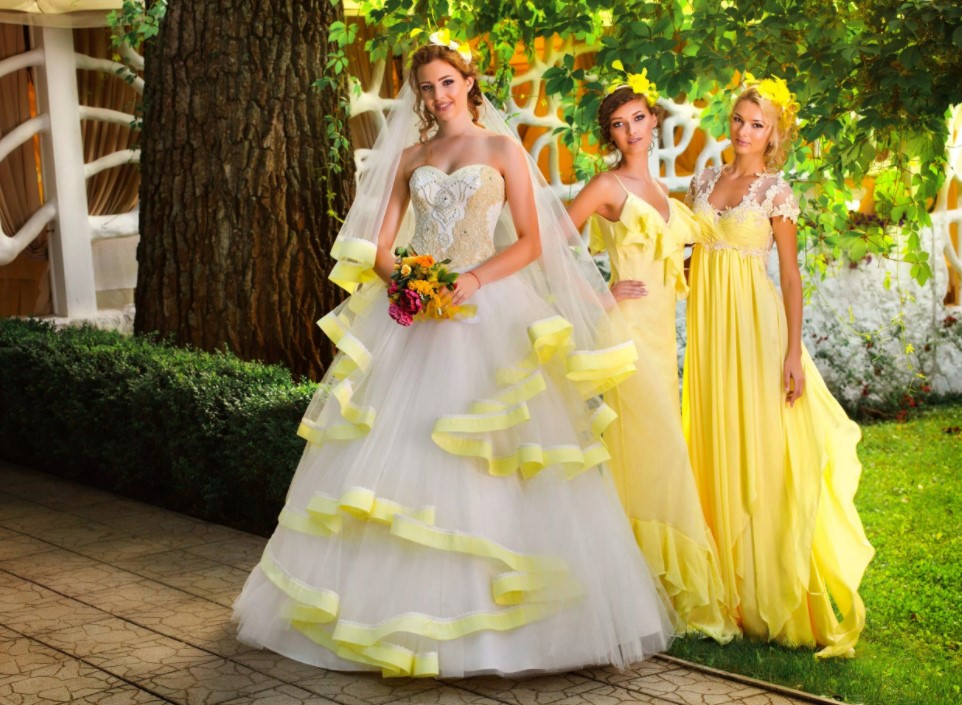 Свадебные платья в стиле 2010-х годов. Фото 8 Свадебные платья в стиле 2010-х годов. Фото 8