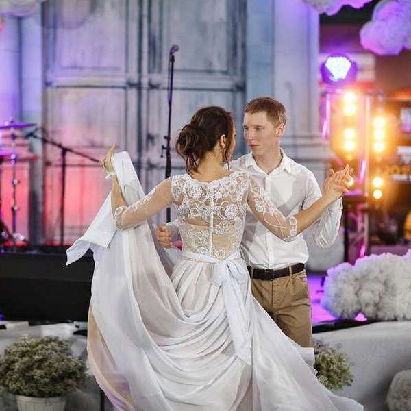 Свадебный танец молодоженов: топ-7 самых популярных стилей. Фото 18 Свадебный танец молодоженов: топ-7 самых популярных стилей. Фото 18